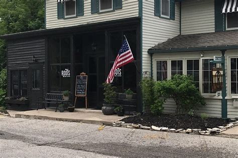 ROOTS INN & KITCHEN (Sister Bay) - 2025 B&B Reviews & Photos - Tripadvisor