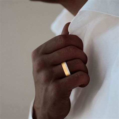 Everything You Should Know About Engagement Rings for Men