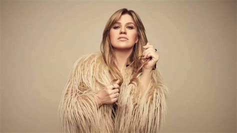 Kelly Clarkson puts family first, pauses Vegas residency amid ex’s ...