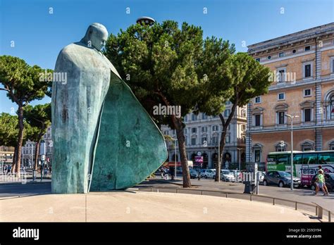 John Paul II Monument by Oliviero Rainaldi, Rome, Italy Stock Photo - Alamy