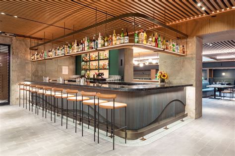 780 Third Avenue - New York Offices