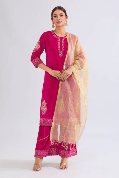 Buy Pink Velvet, Chiffon Embroidery Round Neck Floral Dori Kurta Set ...