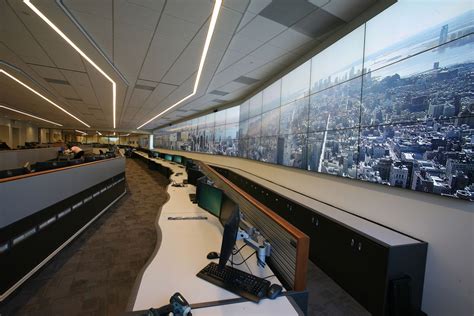 Pictures of Computer Technology That Indicates Computer Department 的图像结果