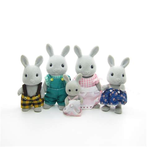 Sylvanian Families | Bunnies / Rabbits | Brown Eyed Rose - family of rabbit
