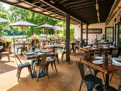 In Riva - Review - East Falls - Philadelphia - The Infatuation