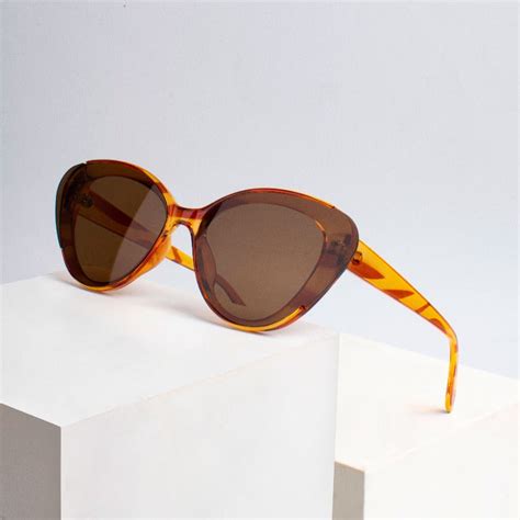 Shade Vista Sunglass | Stylish Shades By The June Shop | UV Protection