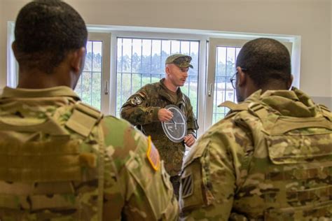Soldiers go for gold during German Schützenschnur qualification ...