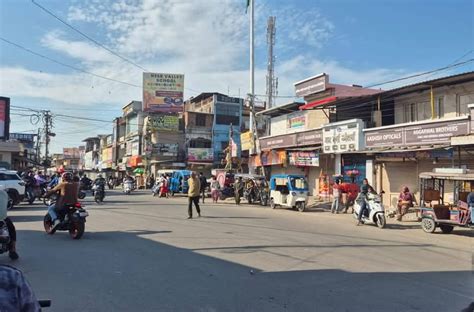 Traders protest Premchand Aggarwal's resignation, Doiwala market shut ...