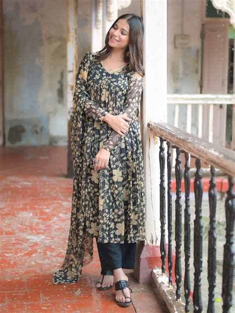 Black beige Floral Nyra Cut Suit Set – Krami India