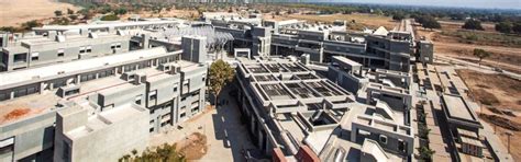 IIT Gandhinagar | SERC Preparatory School in THEP 2016