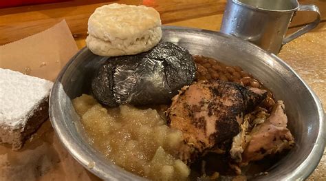 FORT HAYS CHUCKWAGON SUPPER & COWBOY MUSIC SHOW, Rapid City ...