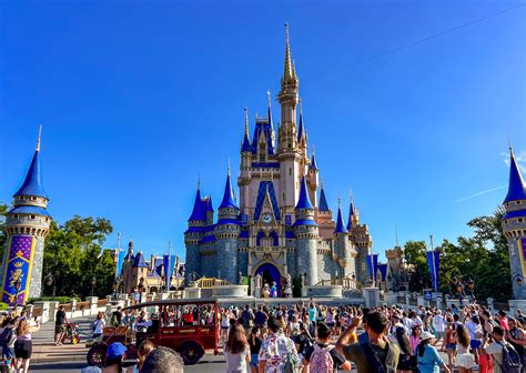 Magic Kingdom Annual Passholder Park Reservations Continue To Sell Out ...
