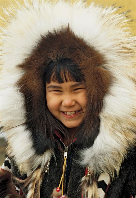 Stunning Images of Eskimos in Arctic Landscapes