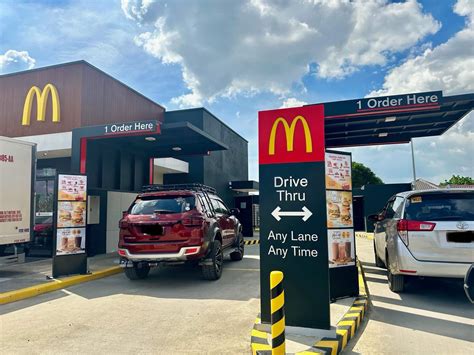 McDonald’s 2 lane drive thru amazes motorists - News Core Bulacan