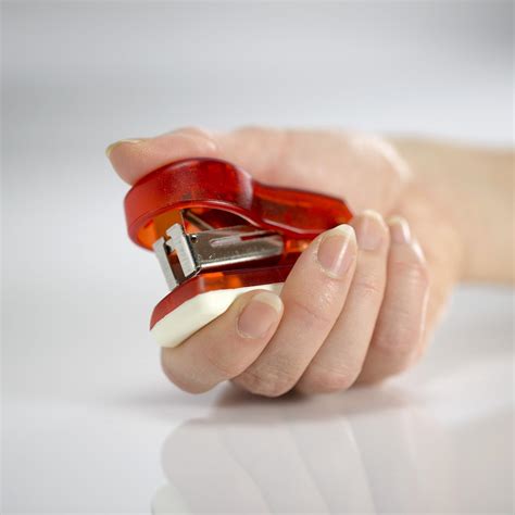 Officemate Mini Stapler with 1000 Standard Staples, India | Ubuy