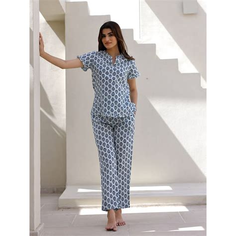 Buy SAY Ethnic Motifs Printed Pure Cotton Night Suit (Set of 2) Online