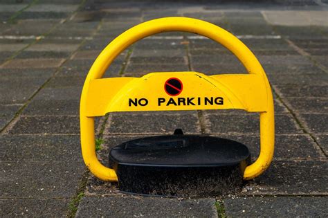 Automatic Parking Lock | Hitech Barriers