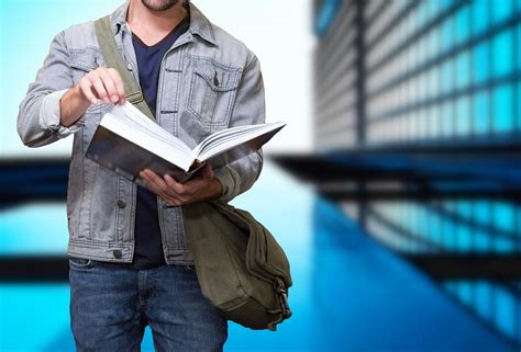 Engineering College Students 的图像结果