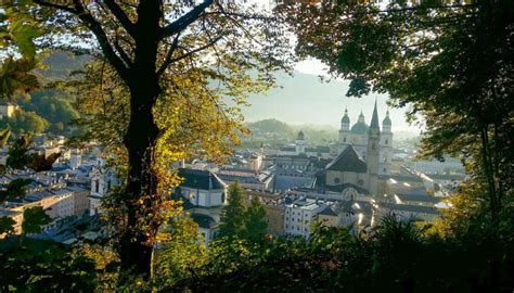 Austria in September: Weather, Best Places & Travel Tips 2026