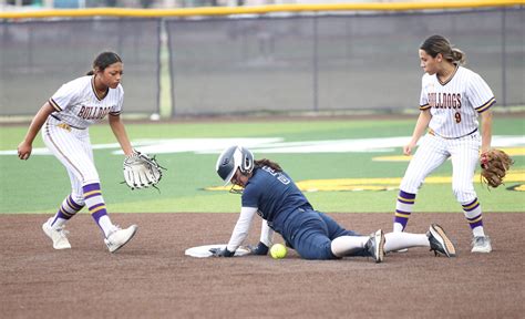 UIL 5A Softball Playoffs: Brownsville Lopez Ousts McAllen in Bi ...