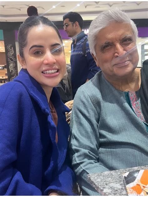 जावेद अख्तर हैं उर्फी के दादाजी! बोलीं- आखिरकार मिल ही ली - Urfi javed ...
