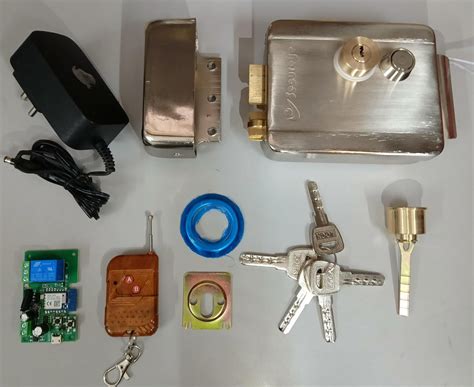 Combo-CN33 Secureye Metal Electronic Door Lock with WiFi Controller Ma ...