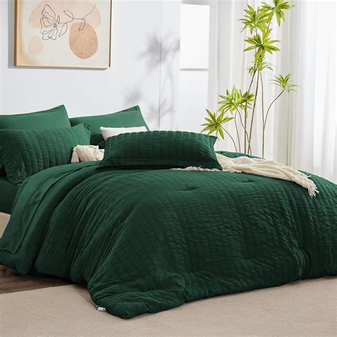 Amazon.com: CozyLux Queen Seersucker Comforter Set with Sheets Emerald ...