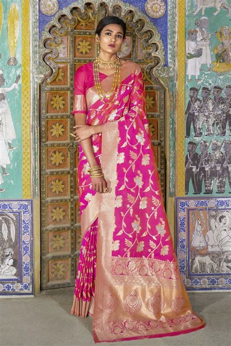 Up Your Shaadi Game With These Designs for Banarasi Saree With Price