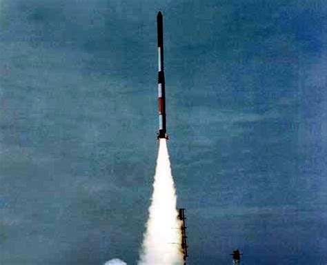 ISRO First Launch in 1979: पहले रॉकेट के फेल होने से चंद्रयान की ...