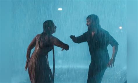 Dileep, Tamannaah shine as two hapless lovebirds in 'Vaarmeghame' song ...