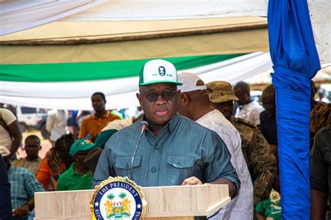 Independent Politician 的图像结果