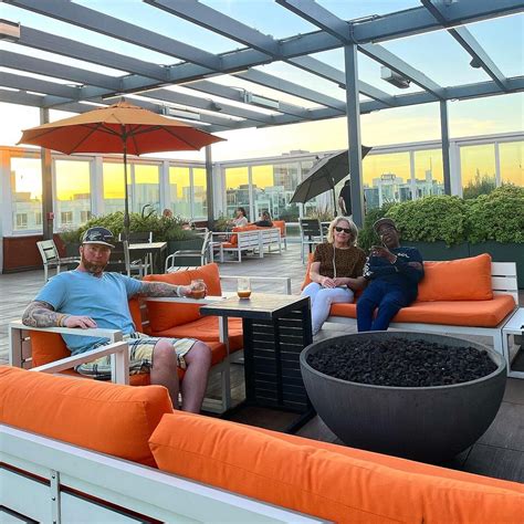 HOTEL EASTLUND, BW PREMIER COLLECTION (Portland) - Hotel Reviews ...