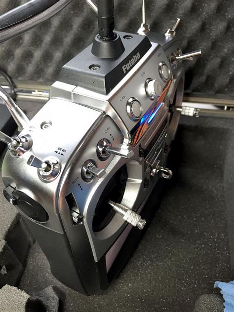 Sender Futaba T18MZ Mode Top Gepflegt in Hessen | Modellbau | Kleinanzeigen