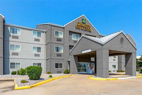 QUALITY INN & SUITES KEOKUK NORTH - Hotel Reviews, Photos, Rate ...