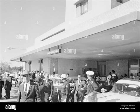 ST-527-3-63 22 November 1963 Trip to Texas: Parkland Hospital (exterior ...