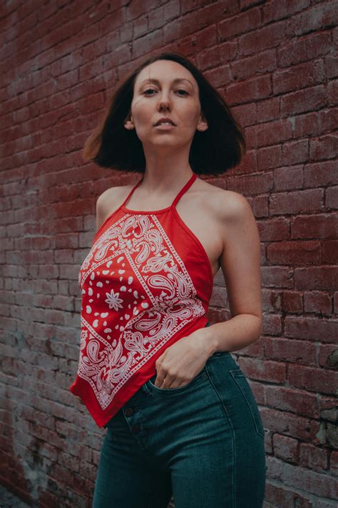 Woman in Cap and Jeans · Free Stock Photo