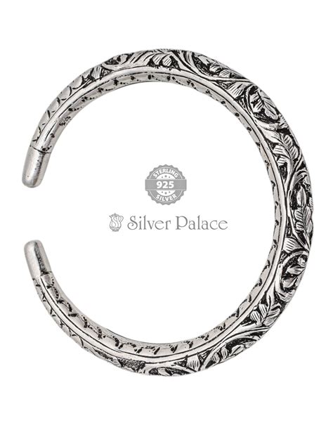 925 Oxidised Silver Floral Design Mens Kada Maan Collection - Silver Palace
