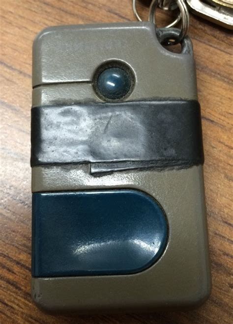 How to Reprogram a Craftsman Remote 的图像结果