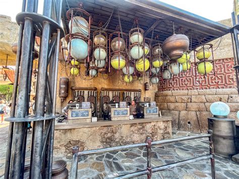Blue Milk Just Got a Fun Upgrade in Star Wars: Galaxy's Edge in Disney ...