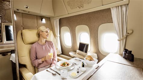 First Class 的图像结果