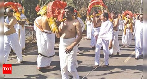 Devotees participate in Kawadi Yatra | Events Movie News - Times of India
