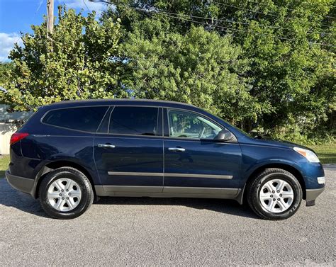 2009 Chevrolet Traverse for Sale in Vero Beach, FL - OfferUp