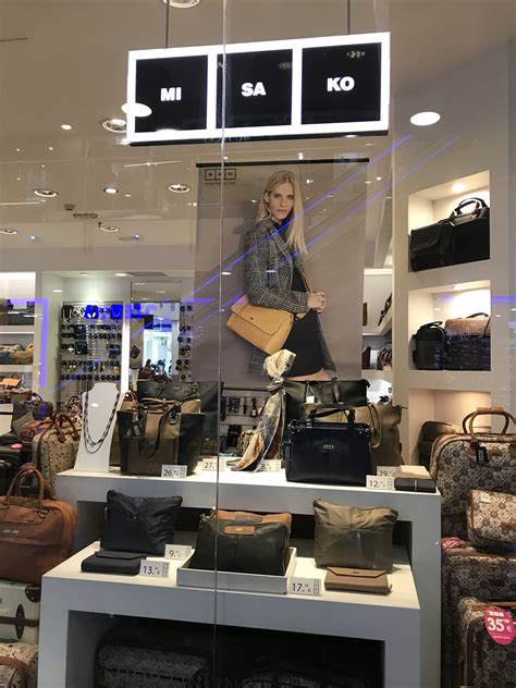 ミサコのバッグ | Spanish Whiskers