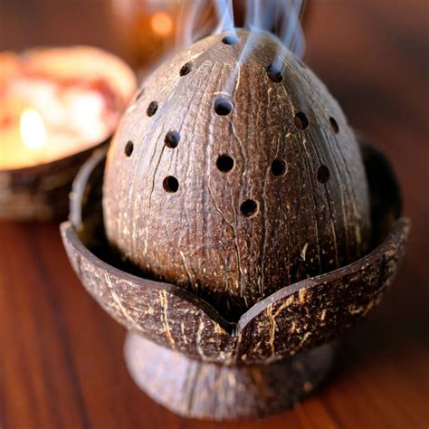 Coconut Shell Dhoop Stand – The Good Road Gifting