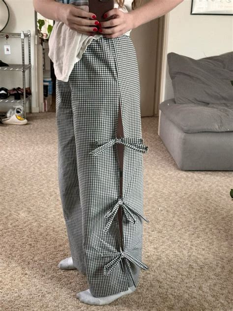 Viral Black Gingham Bow Pants – Nith Clothing