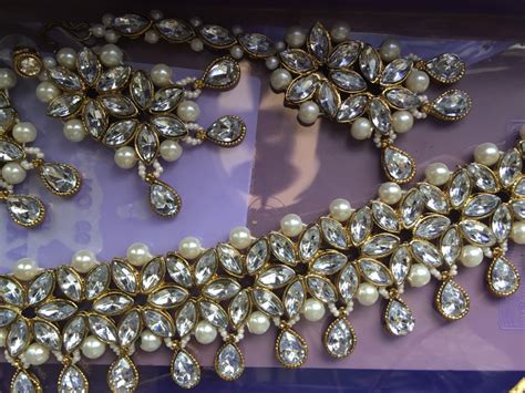 ZAVERI PEARLS Antique Gold Tone Stones And Pearls Traditional Choker ...