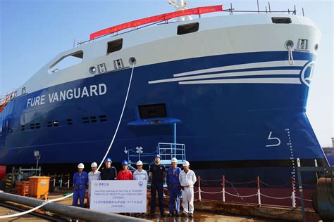 Furetank and Algoma’s first dual-fuel Vinga-class ship hits the water ...
