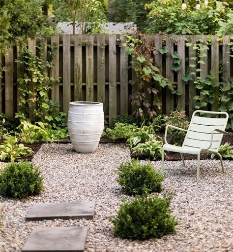 Pea Gravel Landscaping Ideas Using
