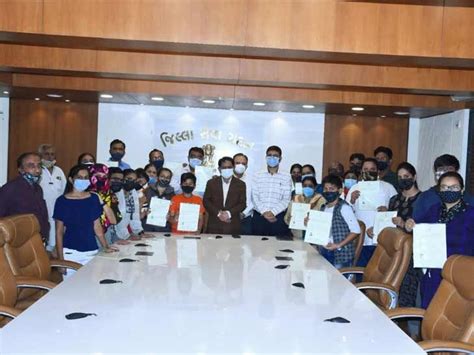 Ahmedabad District Collector given Indian citizenship letters to 24 ...