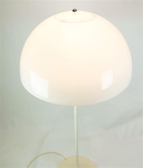 Floor lamp, Verner Panton, Panthella, 1971 For Sale at 1stDibs